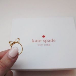 Kate spade bow ring! Beautiful piece!!
